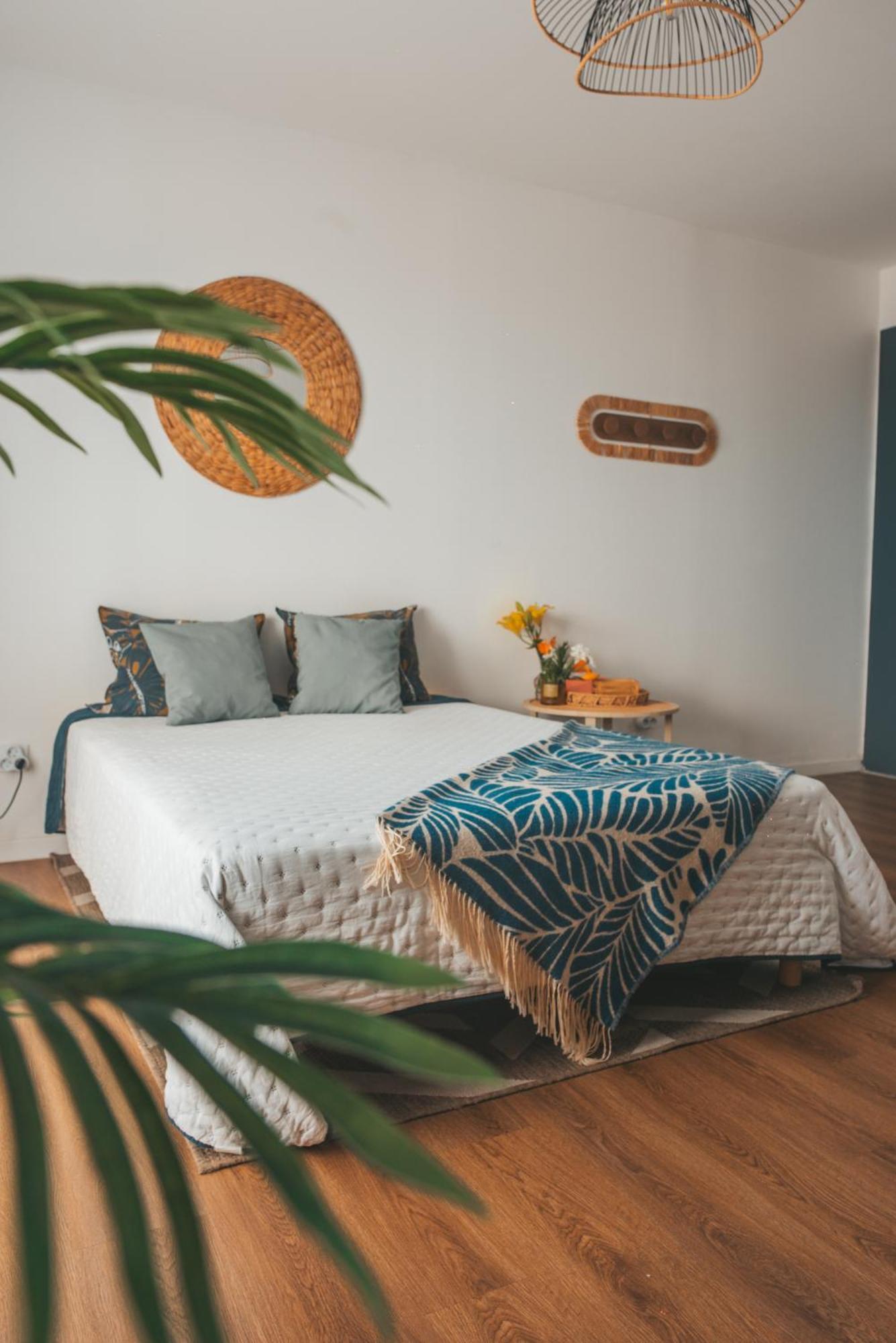 Le Point De Vue Studio Saint Denis Экстерьер фото
